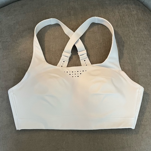 Athleta Phenomena High Impact Wireless Sports Bra Size 32 C - Picture 1 of 7